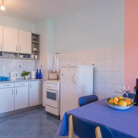 Saulan - One Bedroom With Balcony And Sea View * モルナット